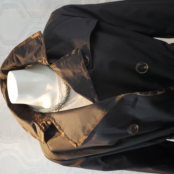 NWT Tahari Maggie Black Trench Coat with Leopard detail size Small. - Picture 3 of 14